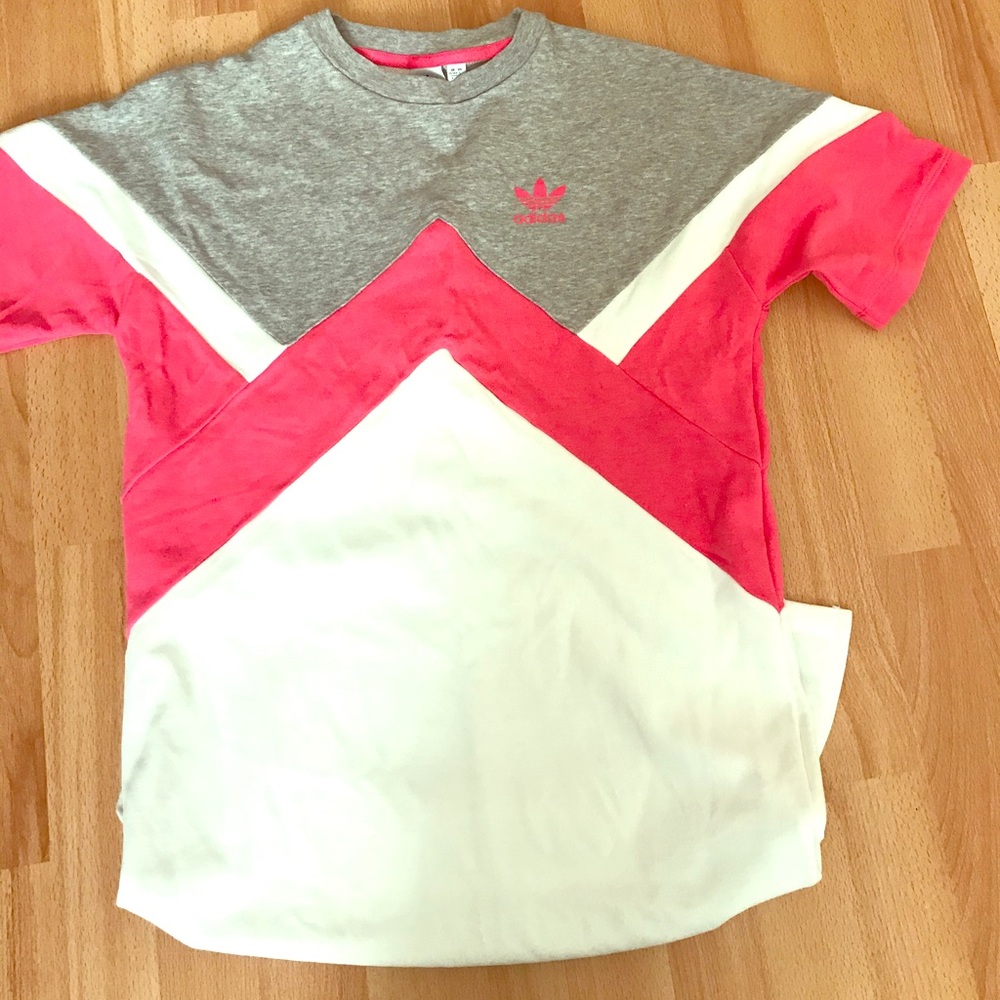 TRI- COLOR ADIDAS SWEATSHIRT.              NWOT